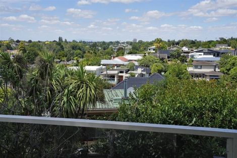 Photo of property in 94 Beerescourt Road, Beerescourt, Hamilton, 3200