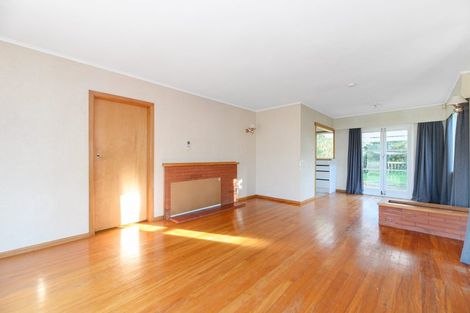 Photo of property in 15 Zita Maria Drive, Massey, Auckland, 0614