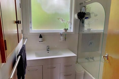 Photo of property in 36 Wyoming Avenue, Murrays Bay, Auckland, 0630