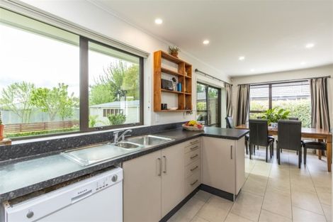 Photo of property in 37 Flower Street, Bryndwr, Christchurch, 8053
