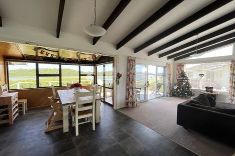 Photo of property in 5 Thurso Grove, Papakowhai, Porirua, 5024