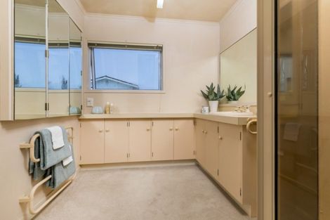 Photo of property in 116a Vauxhall Road, Narrow Neck, Auckland, 0624