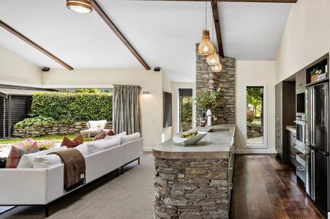 Photo of property in 94 Centennial Avenue, Arrowtown, 9302