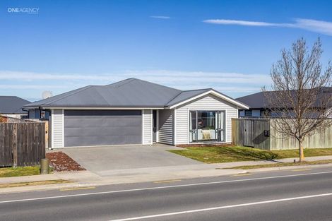 Photo of property in 75 Kippenberger Avenue, Rangiora, 7400