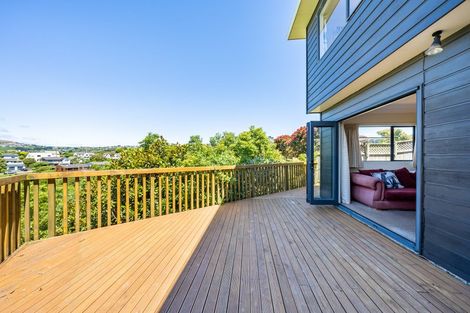 Photo of property in 2/167 Westchester Drive, Churton Park, Wellington, 6037