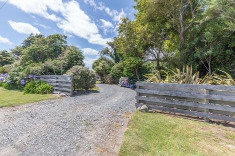Photo of property in 432 Kawiu Road, Levin, 5510