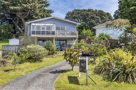Photo of property in 44 View Road, Titahi Bay, Porirua, 5022