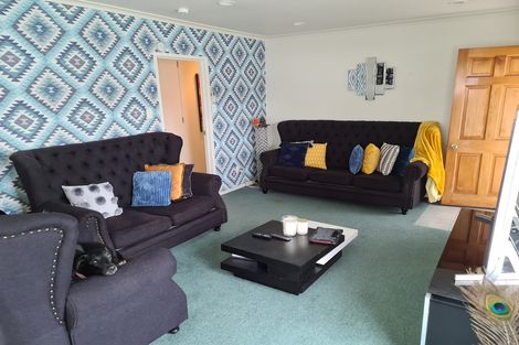 Photo of property in 2/13 Teviot Place, Totara Vale, Auckland, 0629