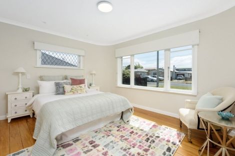 Photo of property in 40 Ngatai Road, Otumoetai, Tauranga, 3110