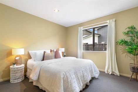 Photo of property in 4 Ada Place, Lake Hayes, Queenstown, 9304