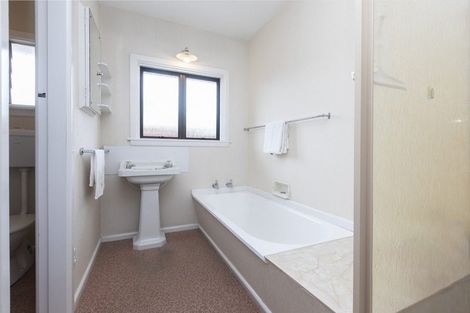 Photo of property in 39 Colwyn Street, Bryndwr, Christchurch, 8053