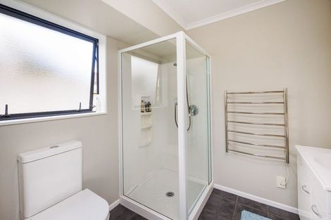 Photo of property in 147 Pacific Drive, Fitzherbert, Palmerston North, 4410