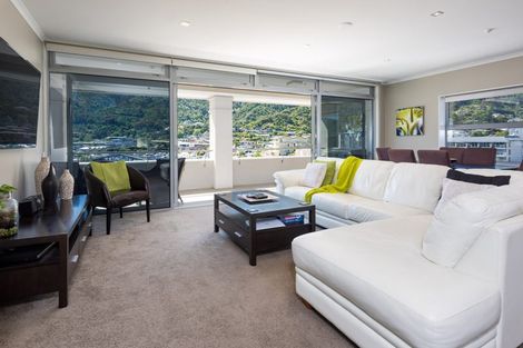 Photo of property in Oxleys Rock Apartments, 401/6 London Quay, Picton, 7220