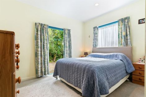 Photo of property in 24 Withers Road, Glen Eden, Auckland, 0602
