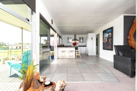 Photo of property in 185 Hokianga Harbour Drive, Omapere, Kaikohe, 0473