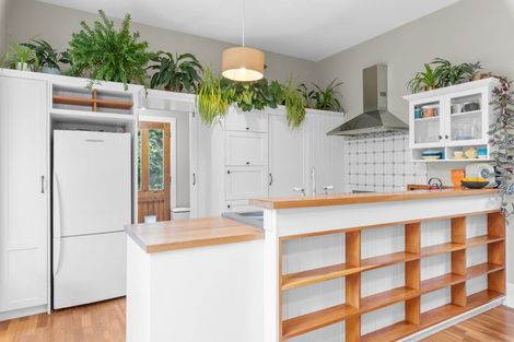 Photo of property in 93 Dyers Pass Road, Cashmere, Christchurch, 8022