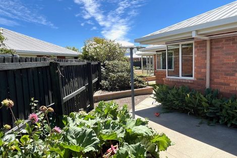 Photo of property in 21 Empress Place, Halswell, Christchurch, 8025