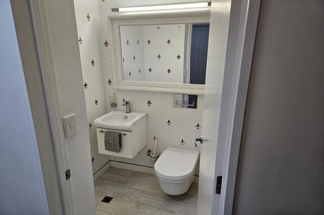 Photo of property in 3/99 Aikmans Road, Merivale, Christchurch, 8014