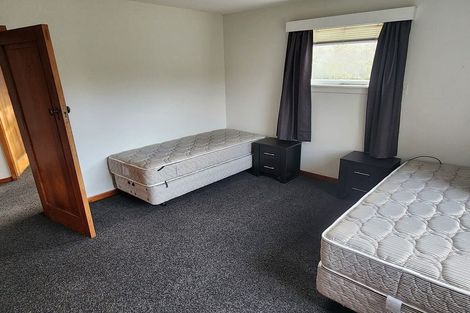 Photo of property in 90 Cuffs Road, Wainoni, Christchurch, 8061