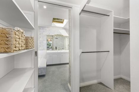 Photo of property in 233a Whites Line East, Waiwhetu, Lower Hutt, 5010