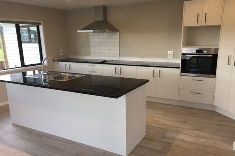 Photo of property in 7 Pae Moana Place, Stanmore Bay, Whangaparaoa, 0932