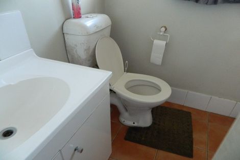 Photo of property in 2/6 Keldale Place, Forrest Hill, Auckland, 0620