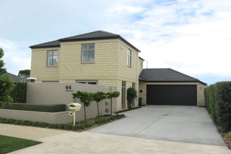 Photo of property in 44 Crombie Green, Northwood, Christchurch, 8051