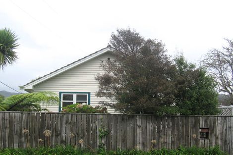 Photo of property in 1 Kapuranga Grove, Stokes Valley, Lower Hutt, 5019