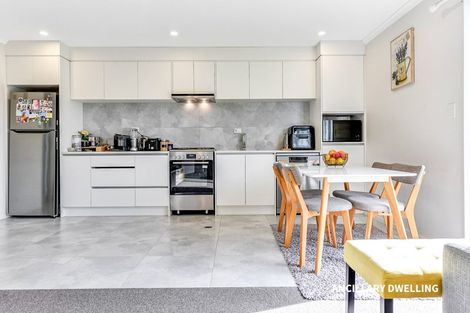 Photo of property in 8 Kaaka Street, Cambridge, 3434