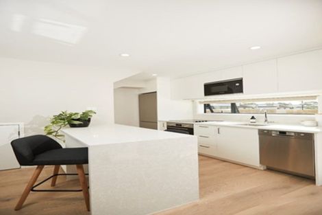 Photo of property in 80 Mckenzie Road, Mangere Bridge, Auckland, 2022