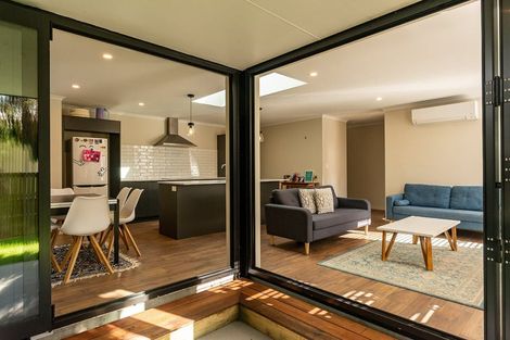 Photo of property in 96a Tarawera Road, Lynmore, 3010