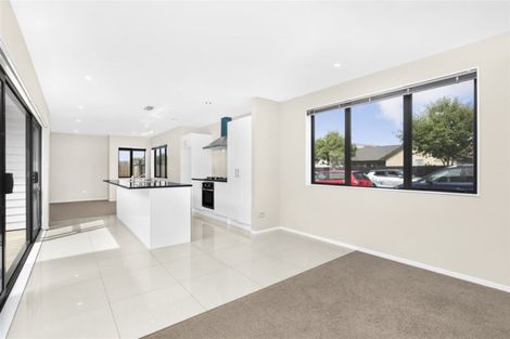 Photo of property in 53 Tarapiroe Avenue, Takanini, 2112