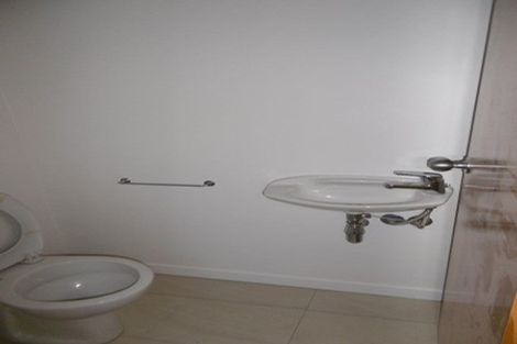 Photo of property in 8 Oakford Close, Riccarton, Christchurch, 8011