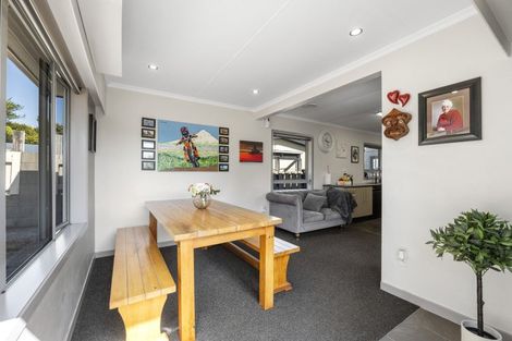 Photo of property in 2 Horne Street, Hurdon, New Plymouth, 4310