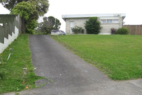 Photo of property in 2/8 Farnborough Crescent, Mangere, Auckland, 2022