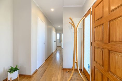 Photo of property in 1/11 Hill Crescent, New Lynn, Auckland, 0600