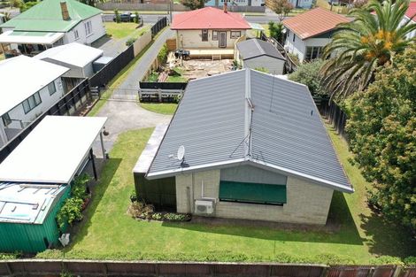 Photo of property in 135 Hakanoa Street, Huntly, 3700