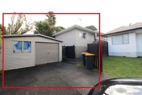 Photo of property in 12 Quincey Place, Massey, Auckland, 0614