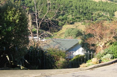 Photo of property in 11 Dalefield Drive, Cashmere, Christchurch, 8022