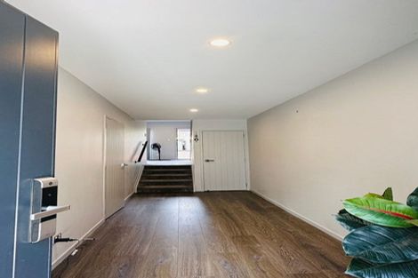 Photo of property in 2/1a Halsey Road, Manurewa, Auckland, 2102