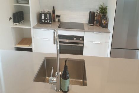 Photo of property in 2/564 High Street, Boulcott, Lower Hutt, 5010