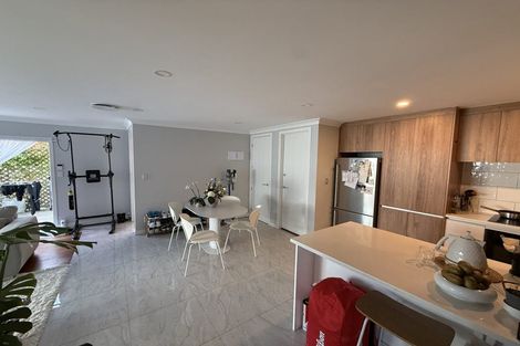 Photo of property in 34 Richards Avenue, Forrest Hill, Auckland, 0620