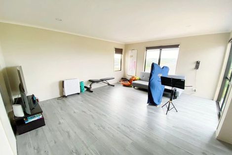 Photo of property in 20 Toroa Street, Torbay, Auckland, 0630