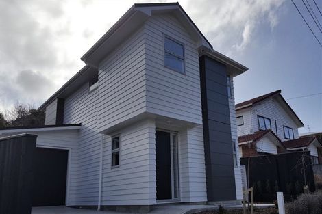 Photo of property in 27a Ranui Terrace, Tawa, Wellington, 5028