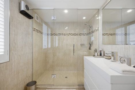 Photo of property in 2a Grangewood Lane, Burnside, Christchurch, 8053