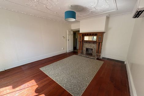 Photo of property in 21 Grass Street, Roseneath, Wellington, 6011
