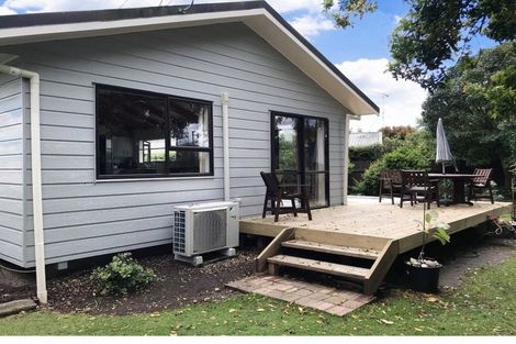 Photo of property in 12 Crampton Court, Orewa, 0931