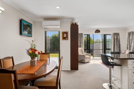 Photo of property in 265 Mark Avenue, Grenada Village, Wellington, 6037