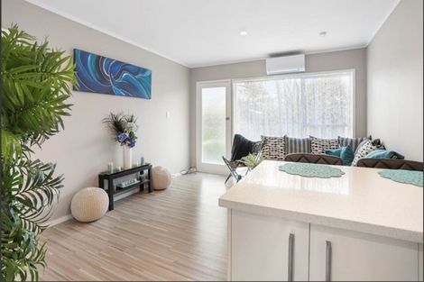 Photo of property in 12/79 Glendale Road, Glen Eden, Auckland, 0602