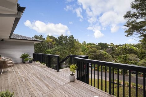 Photo of property in 102 Park Hill Road, Birkenhead, Auckland, 0626